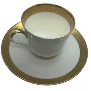 MIKASA HARROW FOOTED TEACUP AND SAUCER SET BONE CHINA A1-129 VINTAGE